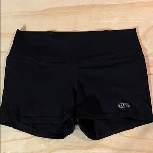 Fleo Black Apex Contour 3.25” Mid Rise Shorts